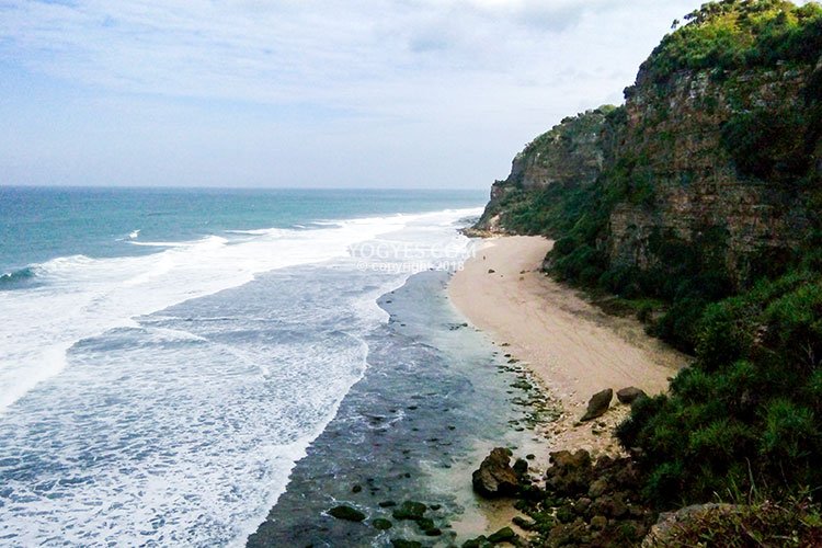 Daya Tarik Pantai Cluakan