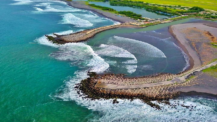 Pantai Sadranan