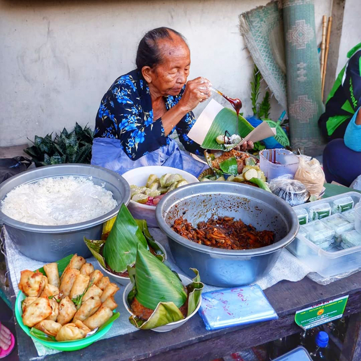 lupis mbah satinem