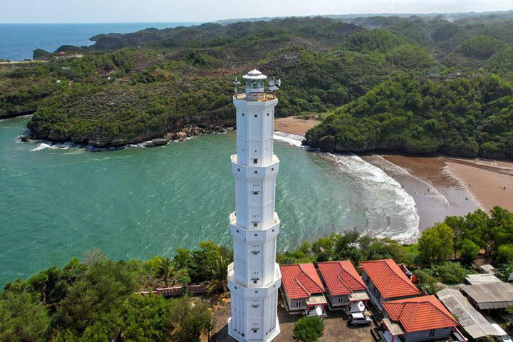 pantai baron yogyakarta