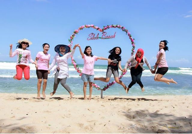 Spot Foto Pantai Slili