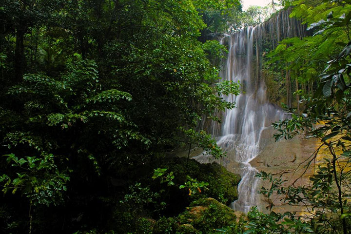 Air Terjun Goa Selarong