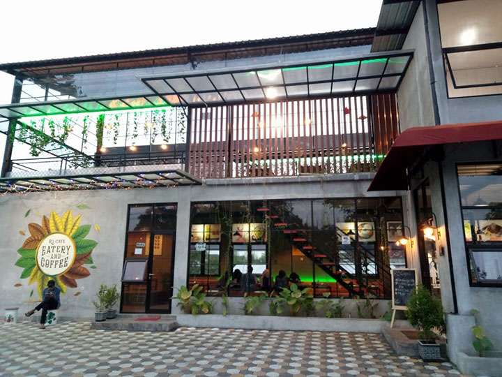 cafe di sekitar UMY