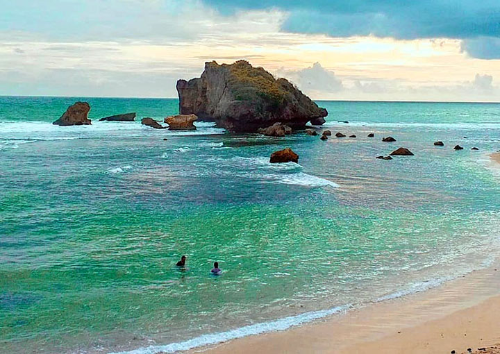 pantai di jogja mirip bali