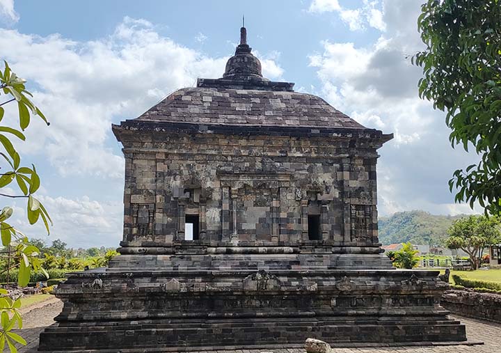 candi banyunibo