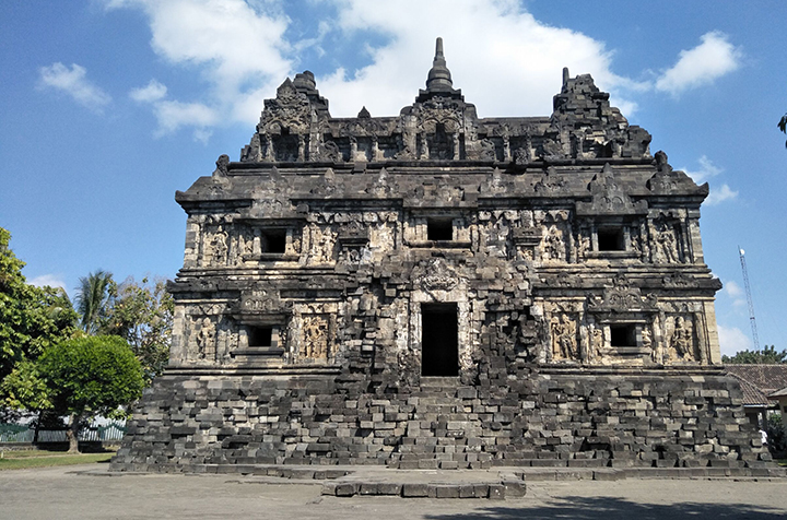 candi sari