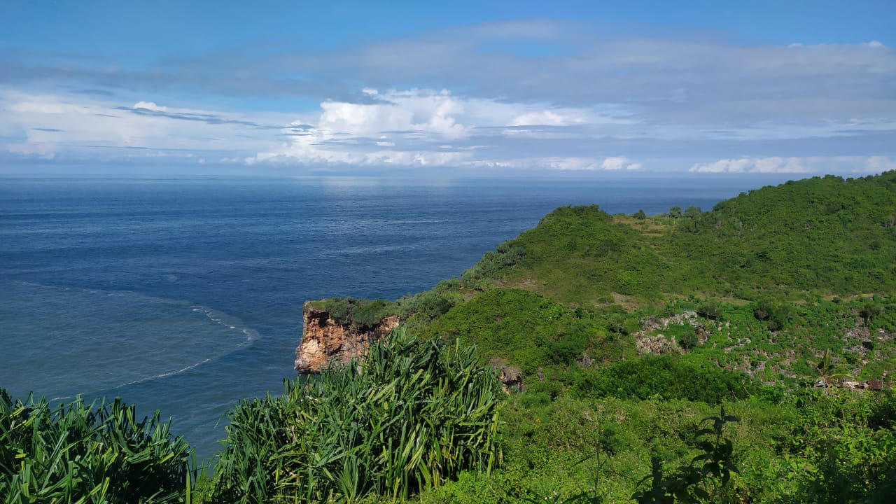 pantai ngunggah